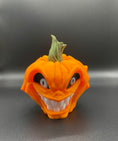 Bild in Galerie-Betrachter laden, Gruseliges Kürbis Halloween Deko 3er-Set

