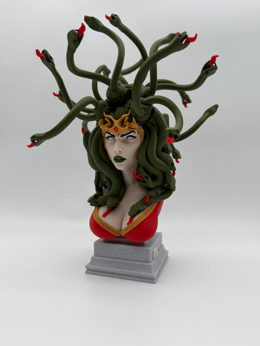 Einzigartige 3D-gedruckte Medusa-Skulptur mit beweglichen Schlangen