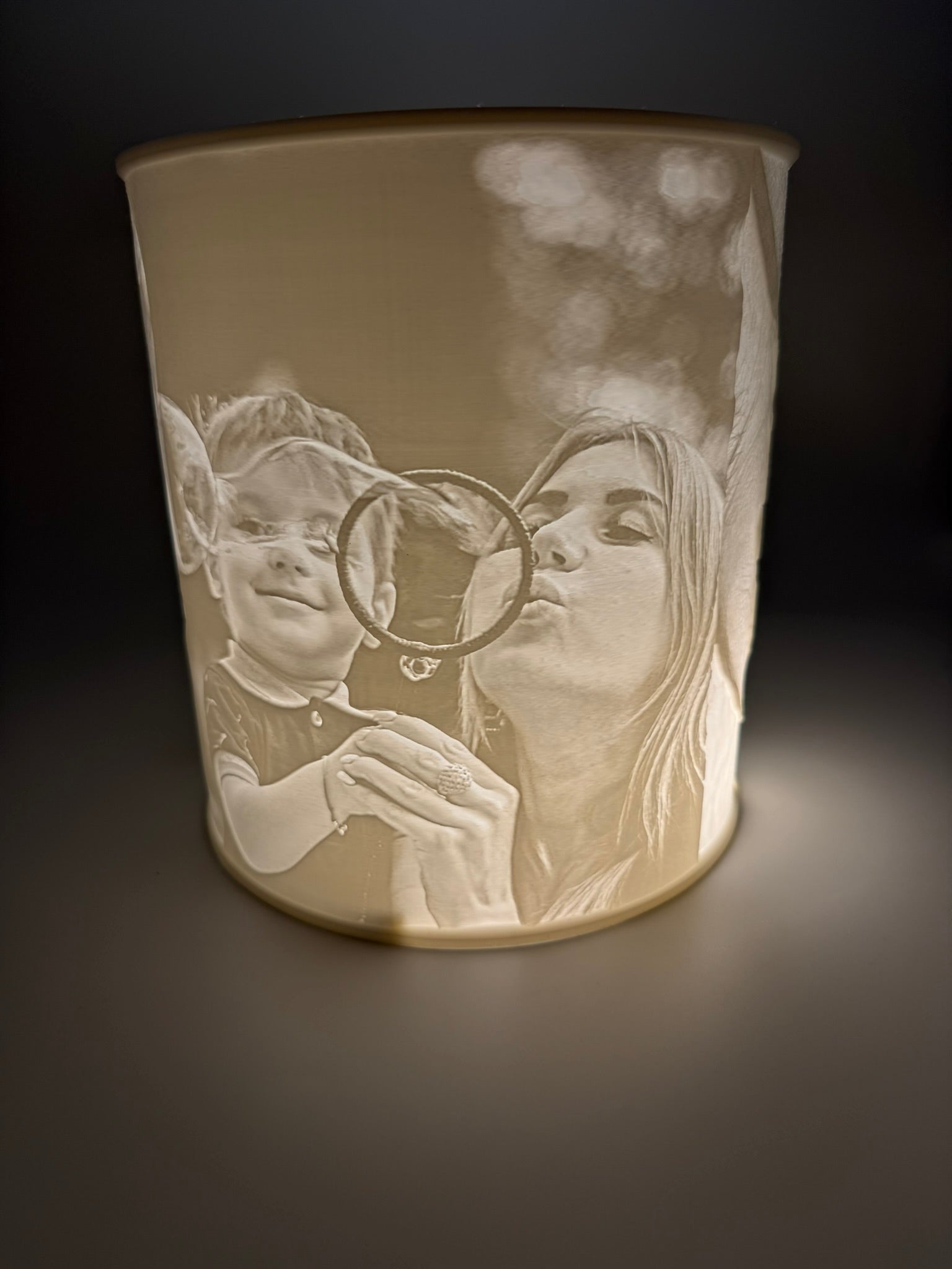 Individueller Lithophane Lampenschirm nach Maß – Perfekt für Ihre Lampe